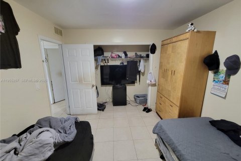 Commercial property in Homestead, Florida 145.48 sq.m. № 2009872 - photo 14