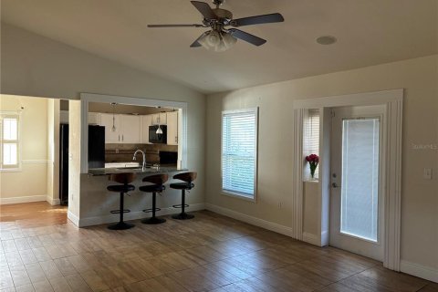Casa en alquiler en Winter Haven, Florida, 3 dormitorios, 109.72 m2 № 1446105 - foto 9