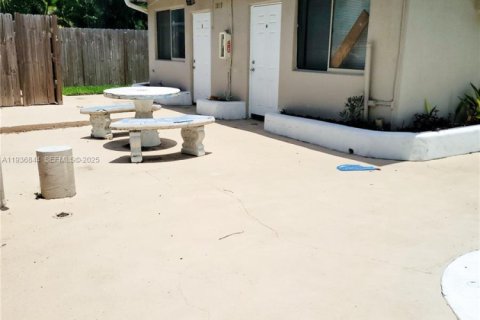 Apartment in Hollywood, Florida 263.75 sq.m. № 1994961 - photo 2