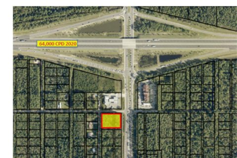 Commercial property in Milton, Florida № 558225 - photo 1