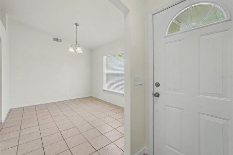 House in Kissimmee, Florida 4 bedrooms, 140.65 sq.m. № 2217347 - photo 4