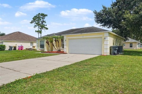 House in Kissimmee, Florida 4 bedrooms, 140.65 sq.m. № 2217347 - photo 3