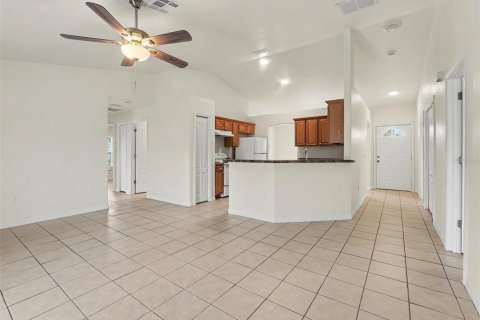 House in Kissimmee, Florida 4 bedrooms, 140.65 sq.m. № 2217347 - photo 7