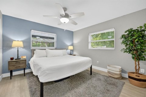 House in Fort Lauderdale, Florida 3 bedrooms, 134.06 sq.m. № 1946524 - photo 12
