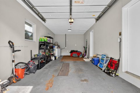 House in Fort Lauderdale, Florida 3 bedrooms, 134.06 sq.m. № 1946524 - photo 29