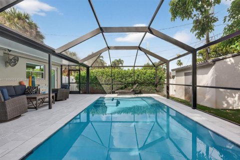 House in Fort Lauderdale, Florida 3 bedrooms, 134.06 sq.m. № 1946524 - photo 1
