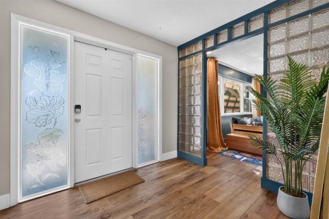 Villa ou maison à vendre à Ormond Beach, Floride: 4 chambres, 186.92 m2 № 2389301 - photo 6