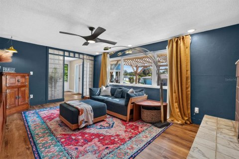 Villa ou maison à vendre à Ormond Beach, Floride: 4 chambres, 186.92 m2 № 2389301 - photo 9
