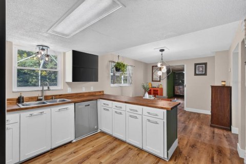 Villa ou maison à vendre à Ormond Beach, Floride: 4 chambres, 186.92 m2 № 2389301 - photo 13