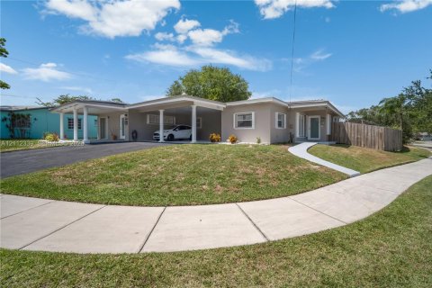 Villa ou maison à louer à Palmetto Bay, Floride: 2 chambres, 91.23 m2 № 2431402 - photo 21
