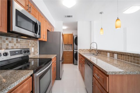 Villa ou maison à louer à Palmetto Bay, Floride: 2 chambres, 91.23 m2 № 2431402 - photo 10