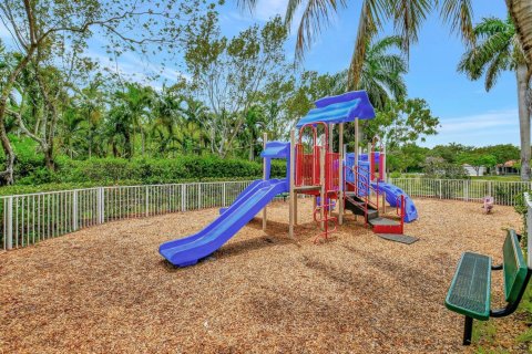 Townhouse in Delray Beach, Florida 3 bedrooms, 186.45 sq.m. № 1186242 - photo 1