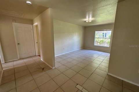 House in Tampa, Florida 4 bedrooms, 126.81 sq.m. № 2220800 - photo 19