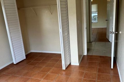 House in Tampa, Florida 4 bedrooms, 126.81 sq.m. № 2220800 - photo 28