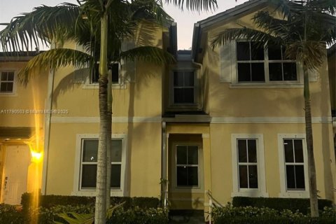 Condominio en venta en Homestead, Florida, 3 dormitorios, 123.1 m2 № 1863694 - foto 1