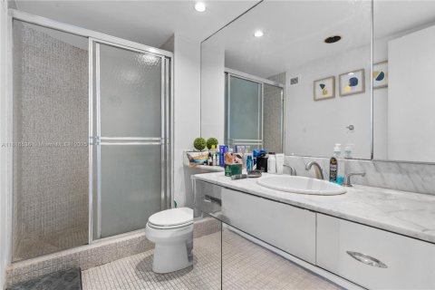 Condo in Key Biscayne, Florida, 2 bedrooms  № 1770415 - photo 26
