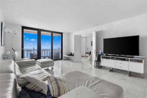 Condo in Key Biscayne, Florida, 2 bedrooms  № 1770415 - photo 4