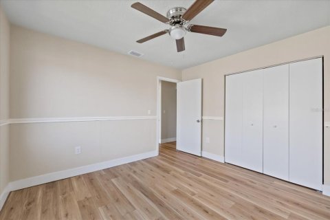 House in Spring Hill, Florida 3 bedrooms, 162.21 sq.m. № 2294864 - photo 30