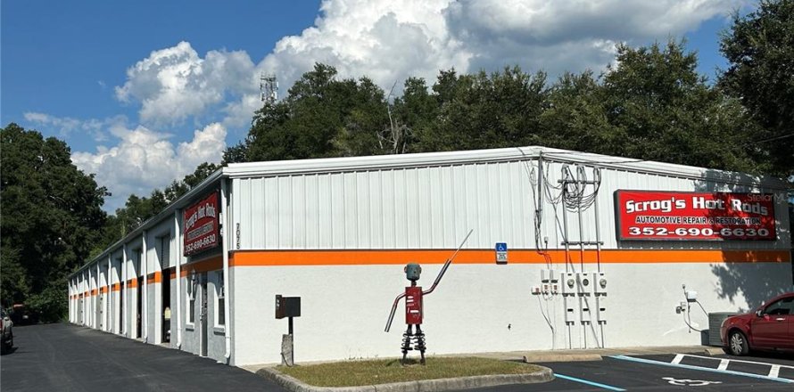 Commercial property in Ocala, Florida 1161.28 sq.m. № 1722514
