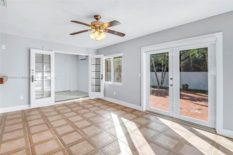 Casa en venta en Homestead, Florida, 4 dormitorios, 217.48 m2 № 2016318 - foto 11