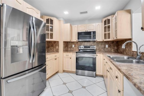 Casa en venta en Homestead, Florida, 4 dormitorios, 217.48 m2 № 2016318 - foto 9