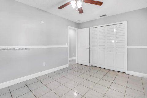 Casa en venta en Homestead, Florida, 4 dormitorios, 217.48 m2 № 2016318 - foto 22