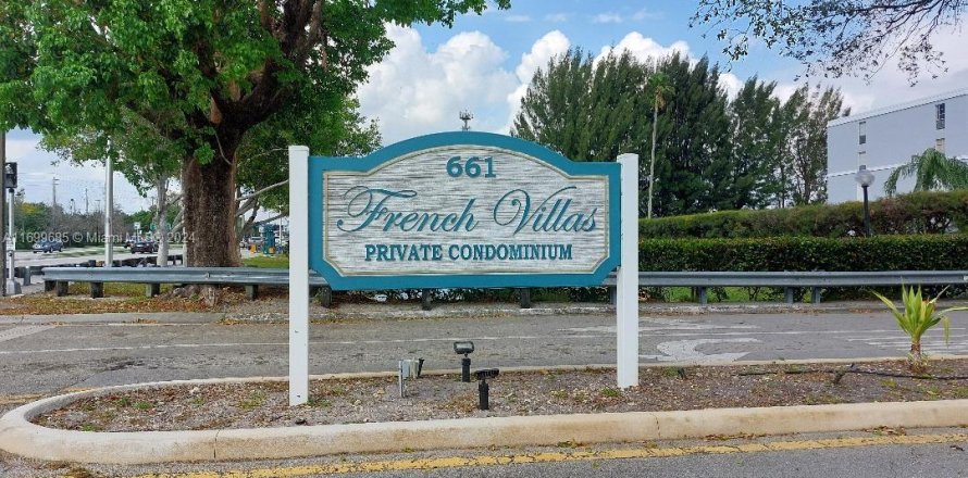 Condo in Pembroke Pines, Florida, 1 bedroom  № 1861017
