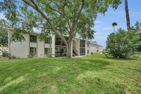 Купить кондоминиум в Палм-Харбор, Флорида 6 комнат, 106.84м2, № 1901582 - фото 2