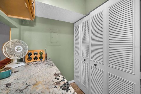 Купить кондоминиум в Палм-Харбор, Флорида 6 комнат, 106.84м2, № 1901582 - фото 30