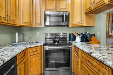 Купить кондоминиум в Палм-Харбор, Флорида 6 комнат, 106.84м2, № 1901582 - фото 25