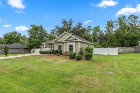 House in Alachua, Florida 4 bedrooms, 141.68 sq.m. № 2400130 - photo 5