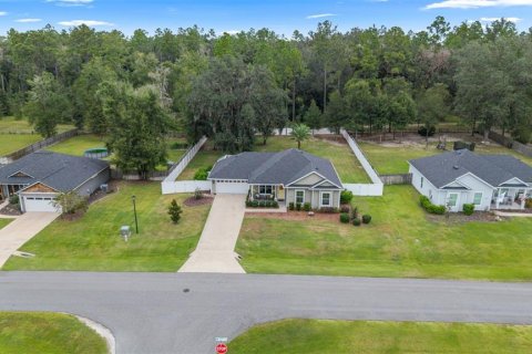 House in Alachua, Florida 4 bedrooms, 141.68 sq.m. № 2400130 - photo 12
