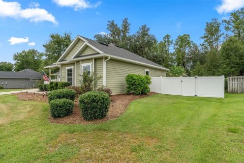 House in Alachua, Florida 4 bedrooms, 141.68 sq.m. № 2400130 - photo 4