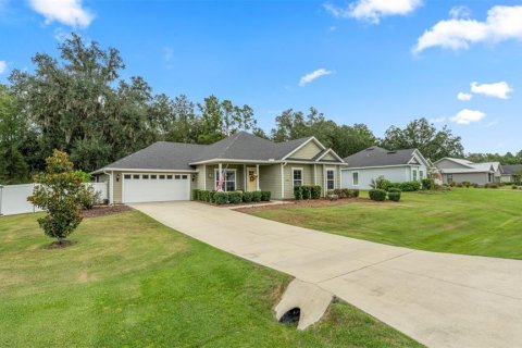House in Alachua, Florida 4 bedrooms, 141.68 sq.m. № 2400130 - photo 3