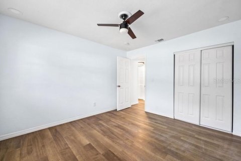 Immobilier commercial à vendre à Clearwater, Floride: 1118.17 m2 № 2113456 - photo 9