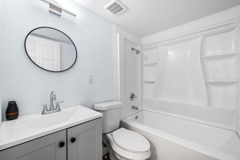 Immobilier commercial à vendre à Clearwater, Floride: 1118.17 m2 № 2113456 - photo 7