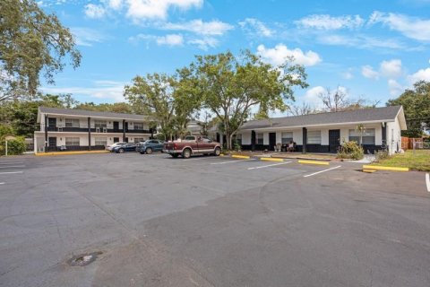 Immobilier commercial à vendre à Clearwater, Floride: 1118.17 m2 № 2113456 - photo 13