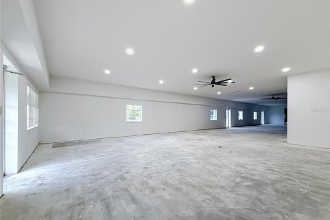 Immobilier commercial à louer à Homosassa, Floride: 422.15 m2 № 2377608 - photo 17