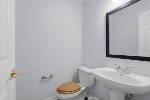 Townhouse in Tampa, Florida 4 bedrooms, 235.97 sq.m. № 2350207 - photo 20