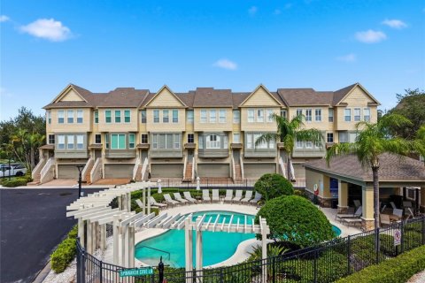 Townhouse in Tampa, Florida 4 bedrooms, 235.97 sq.m. № 2350207 - photo 7