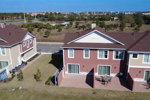 Adosado en venta en Kissimmee, Florida, 5 dormitorios, 197.14 m2 № 1639665 - foto 4