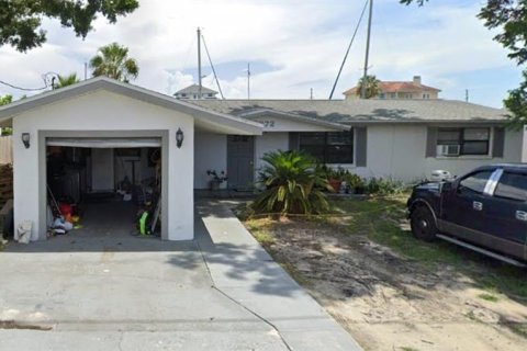House in Hernando Beach, Florida 3 bedrooms, 140.47 sq.m. № 1634874 - photo 1