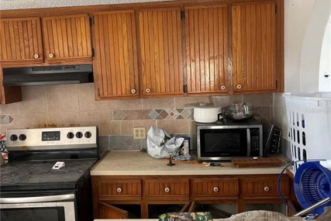 House in Hernando Beach, Florida 3 bedrooms, 140.47 sq.m. № 1634874 - photo 7