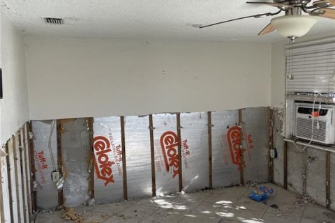 House in Hernando Beach, Florida 3 bedrooms, 140.47 sq.m. № 1634874 - photo 9
