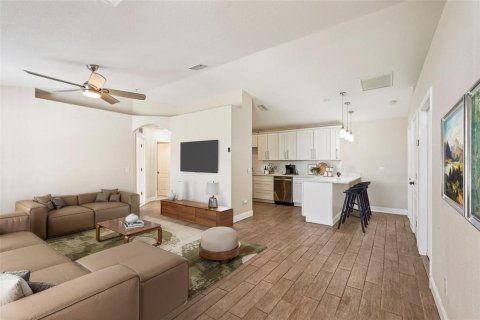 Villa ou maison à vendre à North Port, Floride: 4 chambres, 178.84 m2 № 2097390 - photo 4