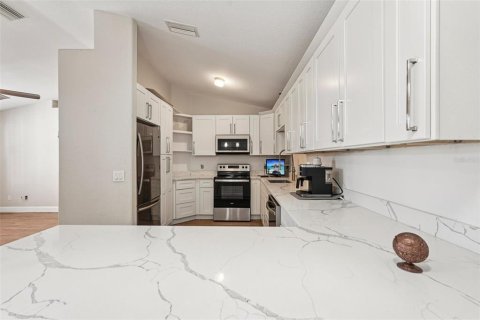 Villa ou maison à vendre à North Port, Floride: 4 chambres, 178.84 m2 № 2097390 - photo 9
