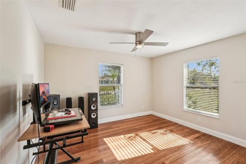 Villa ou maison à vendre à North Port, Floride: 4 chambres, 178.84 m2 № 2097390 - photo 12