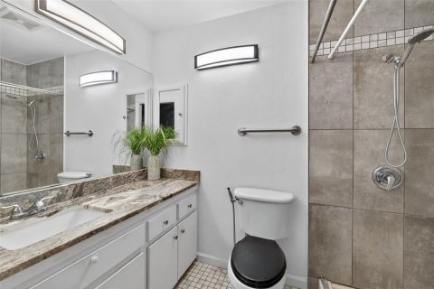 Condo in Winter Haven, Florida, 2 bedrooms № 2143894 - photo 23