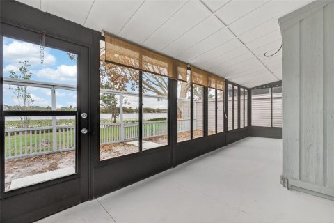 Condo in Winter Haven, Florida, 2 bedrooms № 2143894 - photo 6