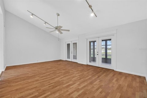 Condo in Winter Haven, Florida, 2 bedrooms № 2143894 - photo 18